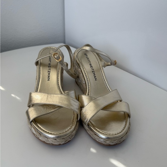 Stuart Weitzman Gold Wedge Sandals size 7.5 - Picture 4 of 9